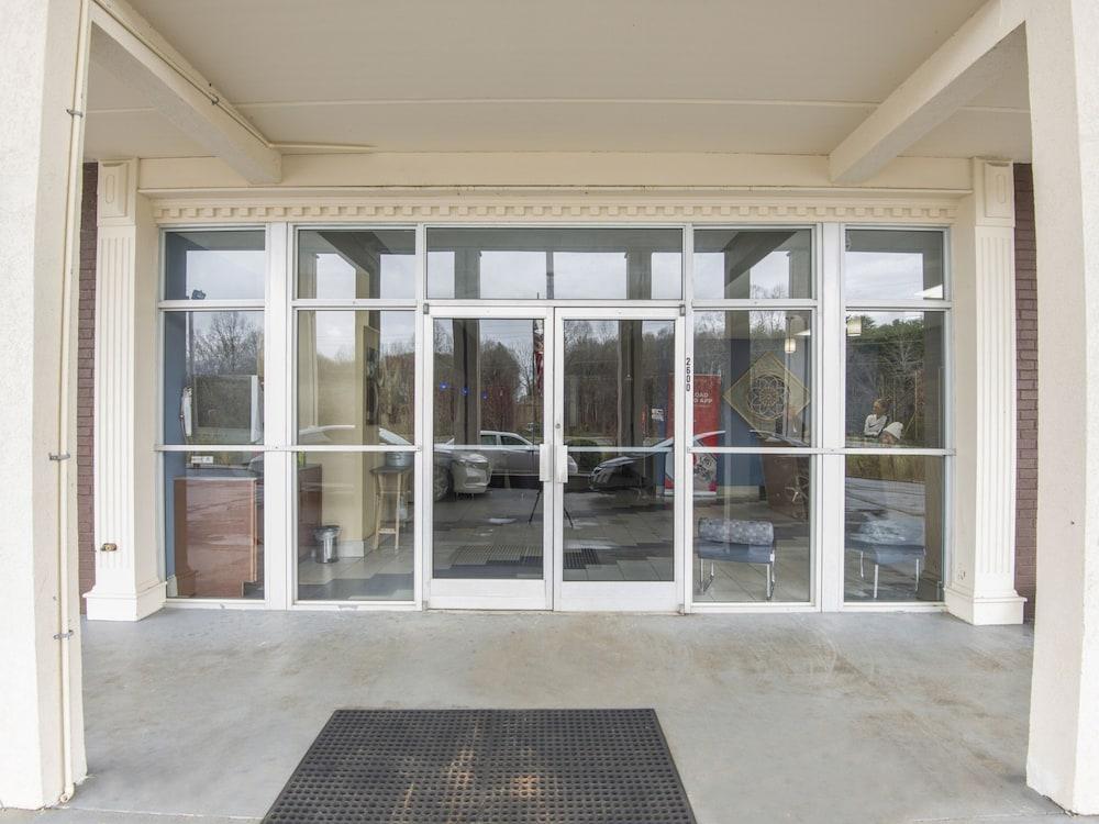 Econo Lodge Forest City Extérieur photo